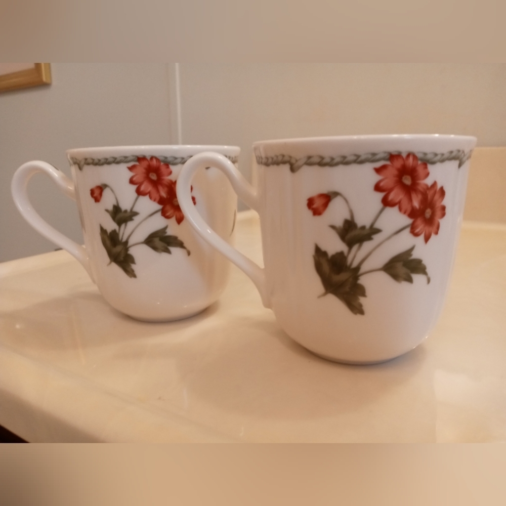 Pair Of Homecraft By Noritake Mugs. Summer Estate Pattern.